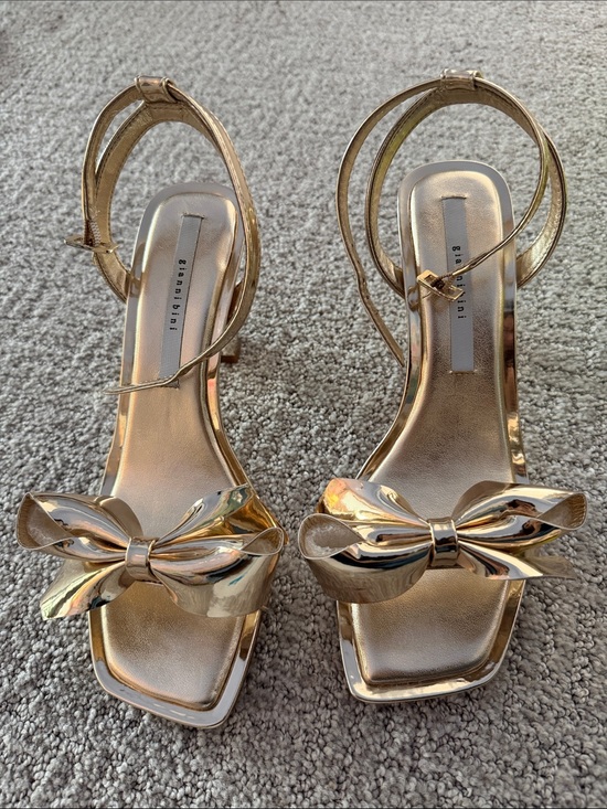Gianni Bini Shoes - Gianni Bini Metallic Rose Gold Bow Slingback Heels